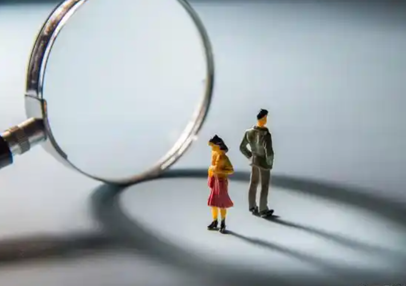 南京婚外情调查取证：婚外情里的爱，既廉价又可笑，躺在不同异性怀里信誓旦旦遇到爱情